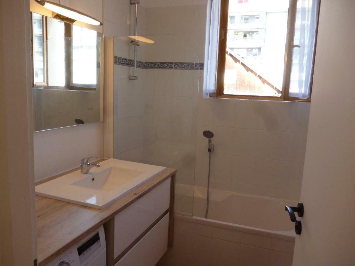 4 Clarence App Avec Parking Hyper Centre Thonon Apartment ภายนอก รูปภาพ